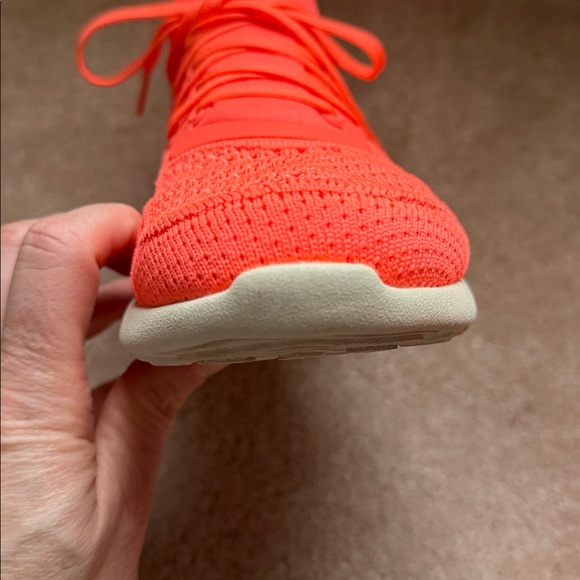 APL TechLoom Tracer Bright Coral Sneakers - Picture 9 of 10